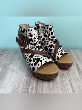 NWOT Blowfish Cow Print Wedge Sandals with Brown Straps